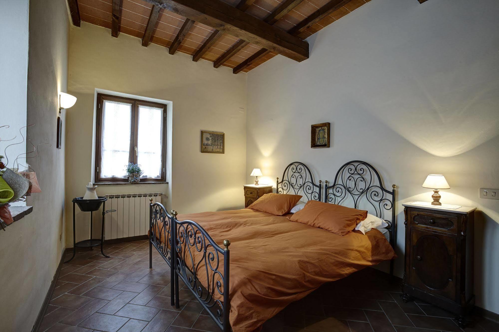 Palazzo Gatteschi Apartment Poppi Exterior photo